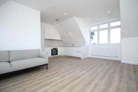 1 bedroom flat to rent, Solent Lodge, Green Lanes, Palmers Green, N13