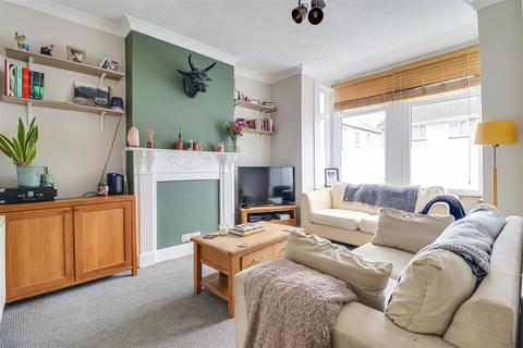 1 bedroom flat for sale, St. Georges Park Avenue, Westcliff-on-Sea SS0