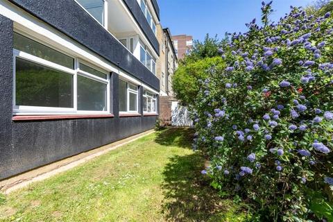 2 bedroom flat for sale, Eaton Gardens, Hove, East Sussex, BN3