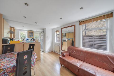 3 bedroom terraced house for sale, Starfield Road, London