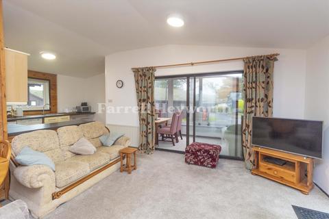 2 bedroom property for sale, Dock Acres, Carnforth LA6