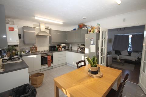 undefined, Dunstable Road, Luton, LU4