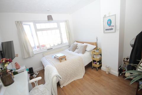 undefined, Dunstable Road, Luton, LU4