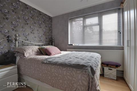 2 bedroom flat for sale, Southall, UB1