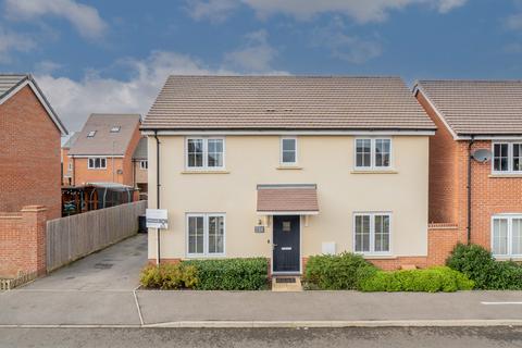 3 bedroom detached house for sale, Osea Grove, Newton Leys Bletchley, Milton Keynes, Buckinghamshire