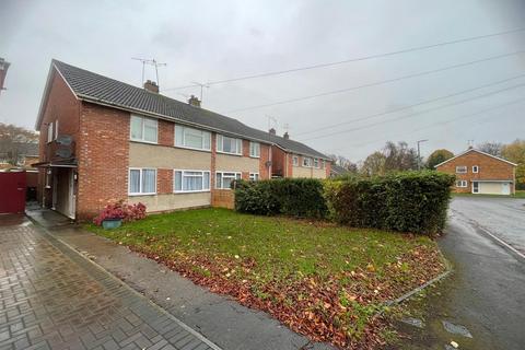 2 bedroom flat to rent, Reynolds Close, Keynsham BS31