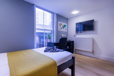 Studio to rent, The Bruce Building, City Centre