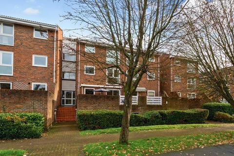 2 bedroom apartment for sale, Hayes Lane, Beckenham