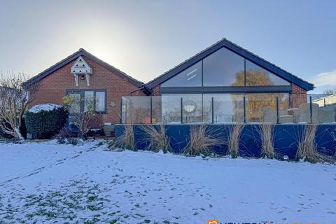 4 bedroom detached bungalow for sale, Drury Park, 6 NG23