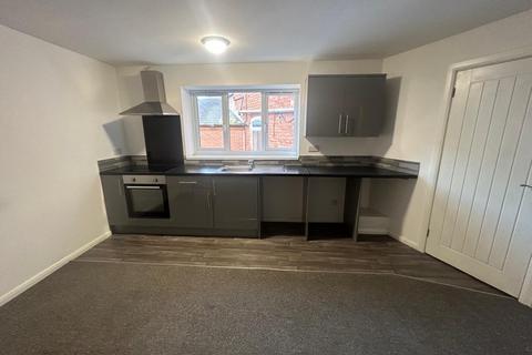 1 bedroom flat to rent, Flat 3, Woolworth House, Wall Street, Ripley