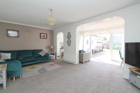 3 bedroom semi-detached bungalow for sale, Benfleet Close, Sutton SM1