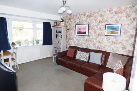 2 bedroom semi-detached bungalow for sale, Heather Gardens, Leeds LS13