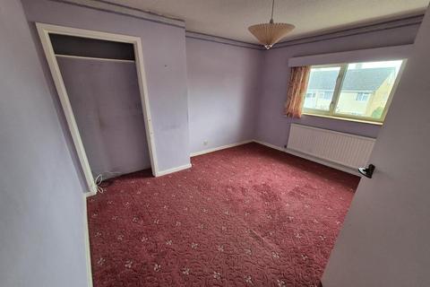 38 Lang Road, Crewkerne, TA18 8HH