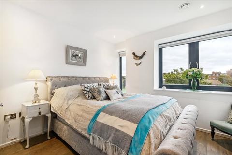 2 bedroom apartment to rent, Lower Richmond Road, London SW15