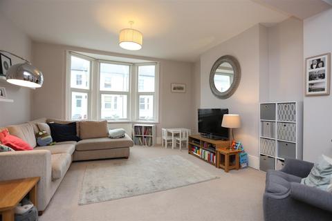 3 bedroom maisonette to rent, Goldstone Road, Hove