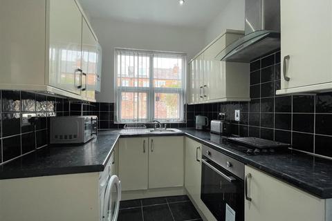 4 bedroom house to rent, Harland Road, Sheffield S11