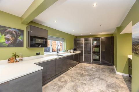 5 bedroom detached house for sale, Abbeydale Park Rise, Dore, Sheffield