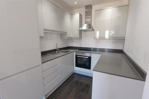 3 bedroom apartment to rent, Valkyrie Road, Westcliff-on-Sea, Essex, SS0