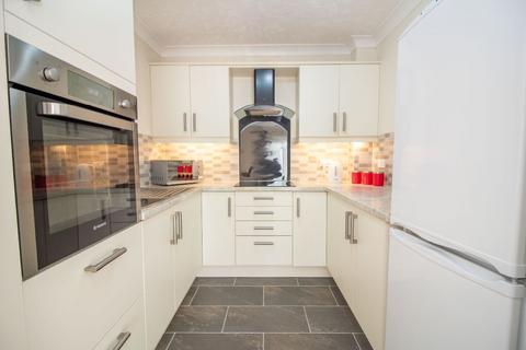 1 bedroom apartment for sale, Rosecott, Havant Road, Horndean, PO8 0XA