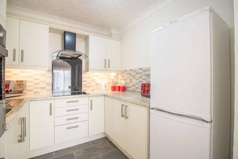 1 bedroom apartment for sale, Rosecott, Havant Road, Horndean, PO8 0XA