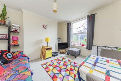 1 bedroom flat to rent, Kingston Road, London SW19