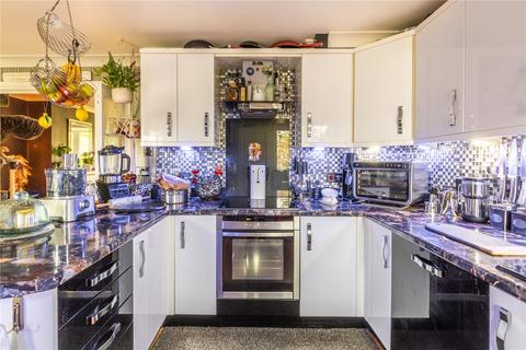 22 Sandcroft, Bristol, BS14 0AL