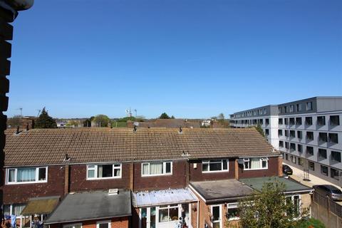 1 bedroom apartment for sale, Invicta House, Rhodaus Close, Canterbury, Kent, CT1