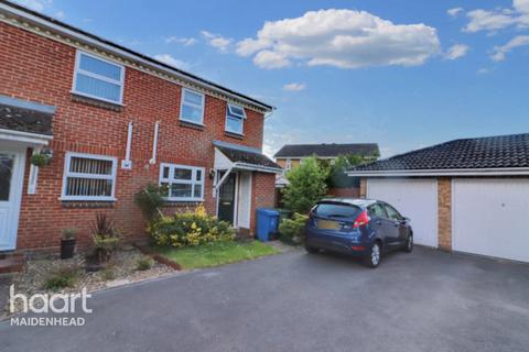 3 bedroom end of terrace house for sale, Compton Close, BRACKNELL