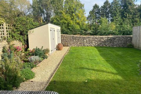Ivy Leaze Back Street, Hawkesbury Upton, Badminton, GL9 1BB