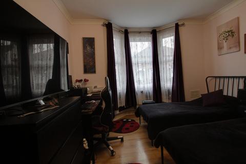 1 bedroom apartment to rent, Clare Road, Hounslow TW4