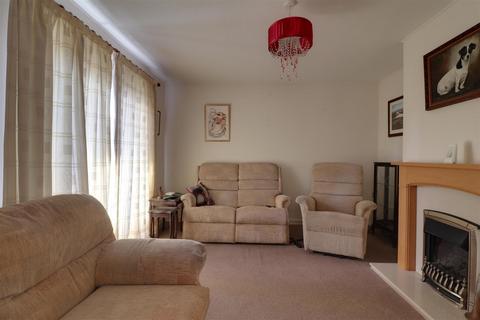 2 bedroom terraced house for sale, Robin Court, Stonehouse