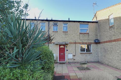 2 bedroom terraced house for sale, Robin Court, Stonehouse