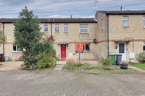 2 bedroom terraced house for sale, Robin Court, Stonehouse