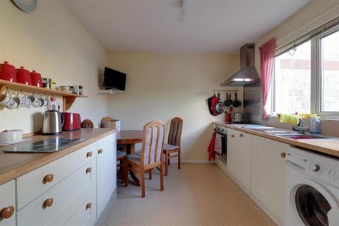 2 bedroom terraced house for sale, Robin Court, Stonehouse