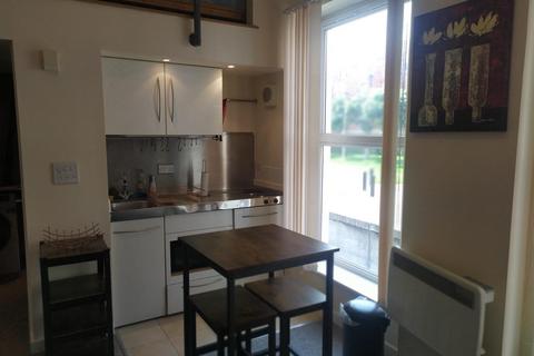 1 bedroom flat to rent, The Canalside, Gunwharf Quays, Portsmouth