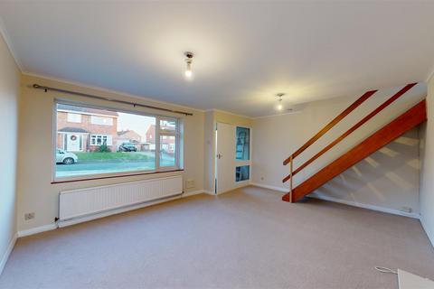 3 bedroom semi-detached house to rent, Lockwood Drive, Heath Farm, Shrewsbury