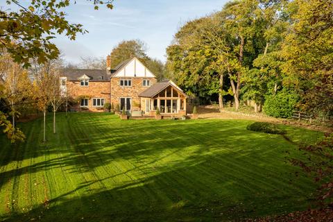 4 bedroom detached house for sale, Church Road, Wellingborough NN9