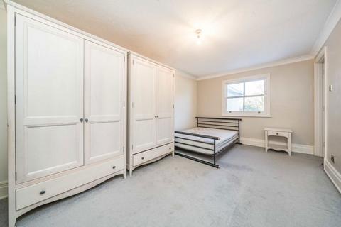 2 bedroom flat to rent, Kingston Hill Place, Kingston Upon Thames KT2