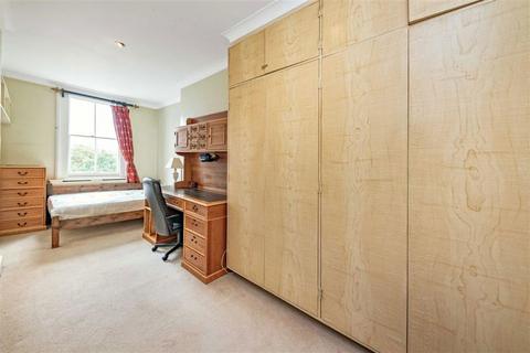 2 bedroom flat to rent, Cranley Gardens, London SW7