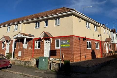 2 bedroom ground floor flat for sale, Ground Floor Flat - Loatland Street, Desborough, Kettering