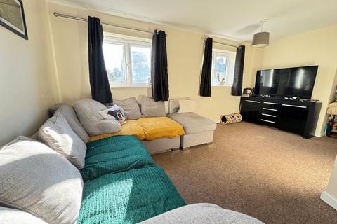 2 bedroom ground floor flat for sale, Ground Floor Flat - Loatland Street, Desborough, Kettering