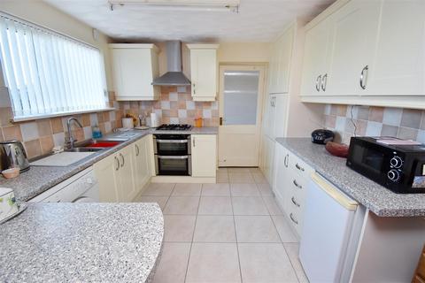 3 bedroom semi-detached house for sale, Shetland Way, Corby NN17