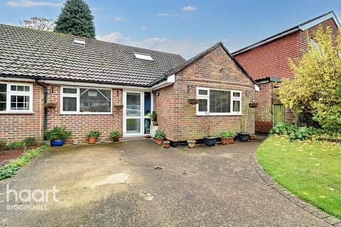 4 bedroom semi-detached bungalow for sale, Kings Road, Biggin Hill