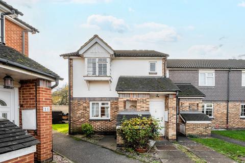 23 Muncies Mews, London, SE6 1ER
