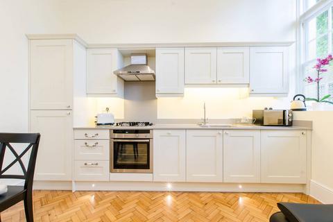 1 bedroom flat to rent, College Terrace. E3, Bow, London, E3