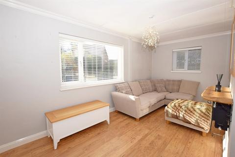 2 bedroom end of terrace house to rent, Oak Grove, South Bersted, Bognor Regis, PO22