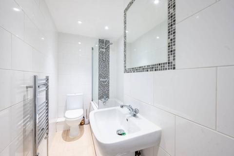 1 bedroom flat to rent, Riggindale Road, Streatham, London, SW16