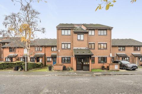 31 Abbey Drive, London, SW17 9PN