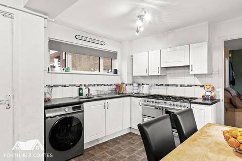 201 Shawbridge, Harlow, CM19 4NT