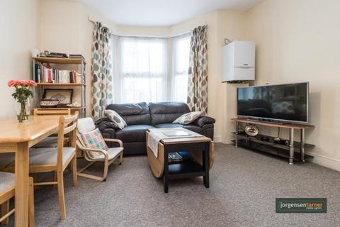 2 bedroom flat to rent, Allison Road, Acton, London,